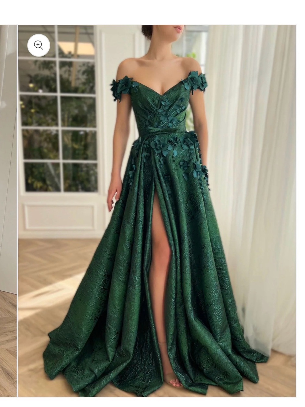 Off-Shoulder Deep Green Prom Gown with Floral Appliqué